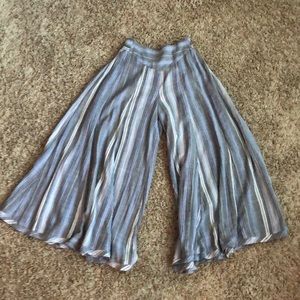 Free People Wide Bottom Pants Size XS Grey, White and Light Blue Stripes